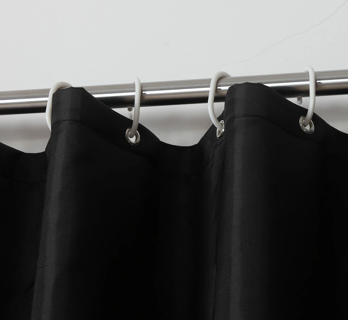 MLN Basics® Douchegordijn | Zwart | 120x200 Cm | Inclusief Ringen | Anti-schimmel 3 MLN Basics® Douchegordijn | Zwart | 120x200 Cm | Inclusief Ringen | Anti-schimmel - Afbeelding 3