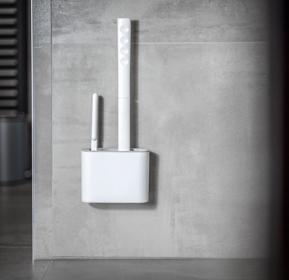 Lopoleis WC Borstel – Toiletborstel – Gesloten Bodem – WC Borstel Met Randreiniger – Siliconen – Grijs – WC Borstel Met Houder – Vrijstaand – Hangend – WC Borstel En Houder 9 Lopoleis WC Borstel – Toiletborstel – Gesloten Bodem – WC Borstel Met Randreiniger – Siliconen – Grijs – WC Borstel Met Houder – Vrijstaand – Hangend – WC Borstel En Houder - Afbeelding 9