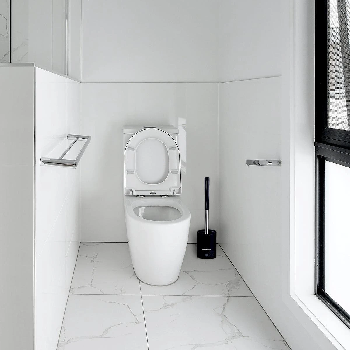 MM Brands Toiletborstel Met Houder - WC Borstel Vrijstaand En Hangend - Zwart 6 MM Brands Toiletborstel Met Houder - WC Borstel Vrijstaand En Hangend - Zwart - Afbeelding 6