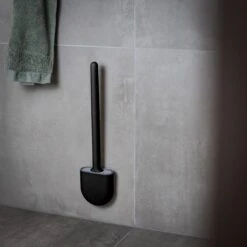 WC Borstel – Siliconen – Zwart – WC Borstel Met Houder – Vrijstaand – Hangend – WC Borstel En Houder – WC Borstel Zwart 14 WC Borstel – Siliconen – Zwart – WC Borstel Met Houder – Vrijstaand – Hangend – WC Borstel En Houder – WC Borstel Zwart -Merkloos Verkoop 1200x1200 1208