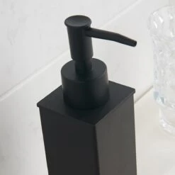 VDN Stainless Zeeppompje - Zeepdispenser - Zeeppompje Vrijstaand - Zwart - Vierkant - RVS 11 VDN Stainless Zeeppompje - Zeepdispenser - Zeeppompje Vrijstaand - Zwart - Vierkant - RVS -Merkloos Verkoop 1200x1200 1853