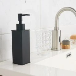 VDN Stainless Zeeppompje - Zeepdispenser - Zeeppompje Vrijstaand - Zwart - Vierkant - RVS 13 VDN Stainless Zeeppompje - Zeepdispenser - Zeeppompje Vrijstaand - Zwart - Vierkant - RVS -Merkloos Verkoop 1200x1200 1855