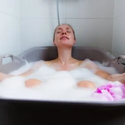 Zitbad Voor Volwassenen – 200L – Bath Bucket – Met Bruisballen – Grijs 16 Zitbad Voor Volwassenen – 200L – Bath Bucket – Met Bruisballen – Grijs -Merkloos Verkoop 1200x1200 2688