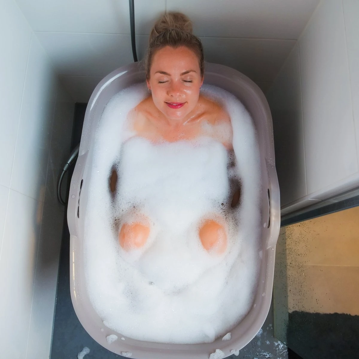 Zitbad Voor Volwassenen – 200L – Bath Bucket – Met Bruisballen – Grijs 9 Zitbad Voor Volwassenen – 200L – Bath Bucket – Met Bruisballen – Grijs - Afbeelding 9