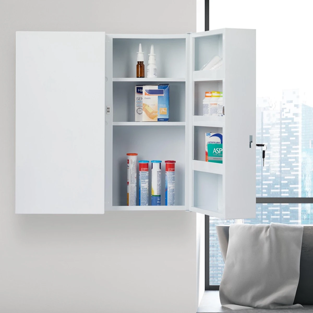 Relaxdays Medicijnkastje Afsluitbaar - Medicatiekastje - Badkamerkast Medicijnen - Wit 2 Relaxdays Medicijnkastje Afsluitbaar - Medicatiekastje - Badkamerkast Medicijnen - Wit - Afbeelding 2