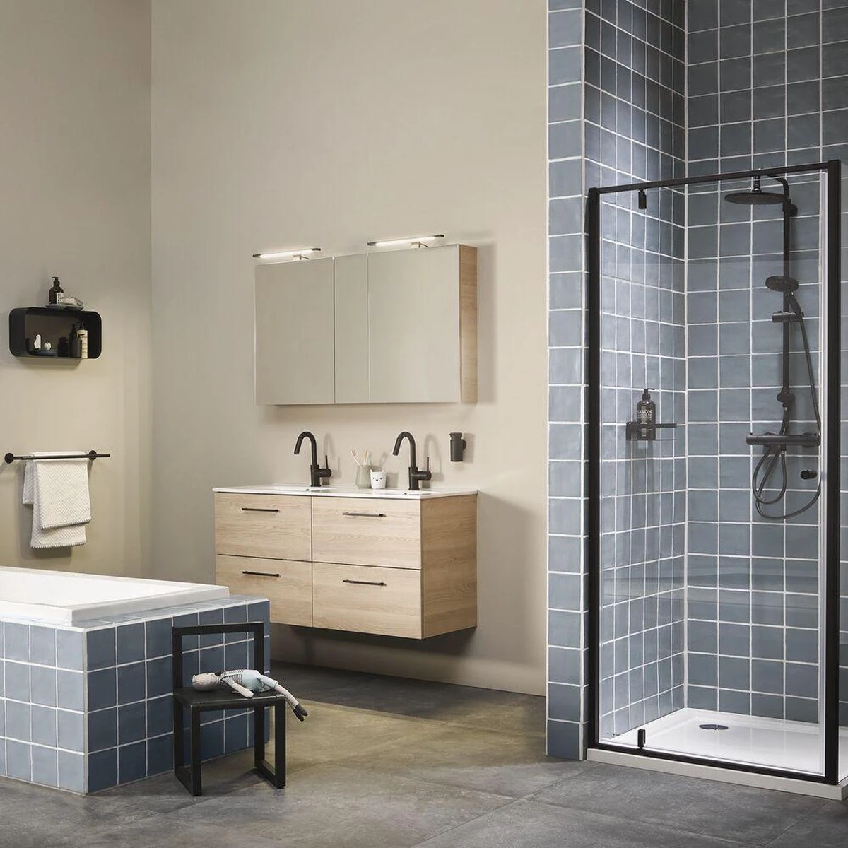 Sealskin Brix - Wandkubus Wandelement Wandrek - 12x50x24 Cm - Metaal - Zwart 6 Sealskin Brix - Wandkubus Wandelement Wandrek - 12x50x24 Cm - Metaal - Zwart - Afbeelding 6