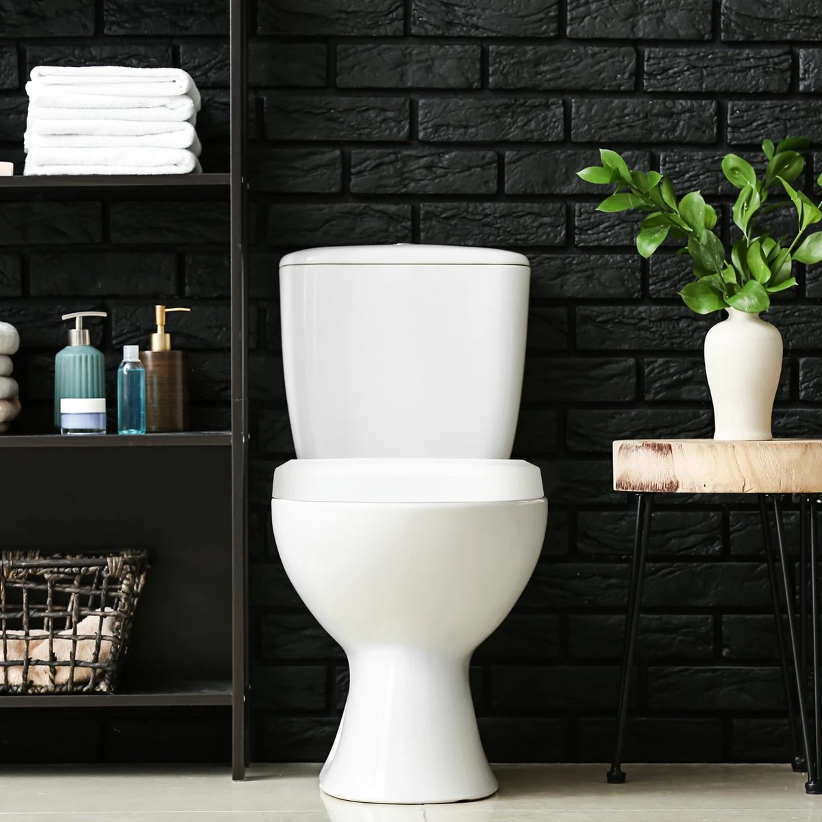 Relaxdays Wc Bril Softclose - D-vorm - Toiletbril Universeel - Toiletdeksel Plastic - Wit 2 Relaxdays Wc Bril Softclose - D-vorm - Toiletbril Universeel - Toiletdeksel Plastic - Wit - Afbeelding 2