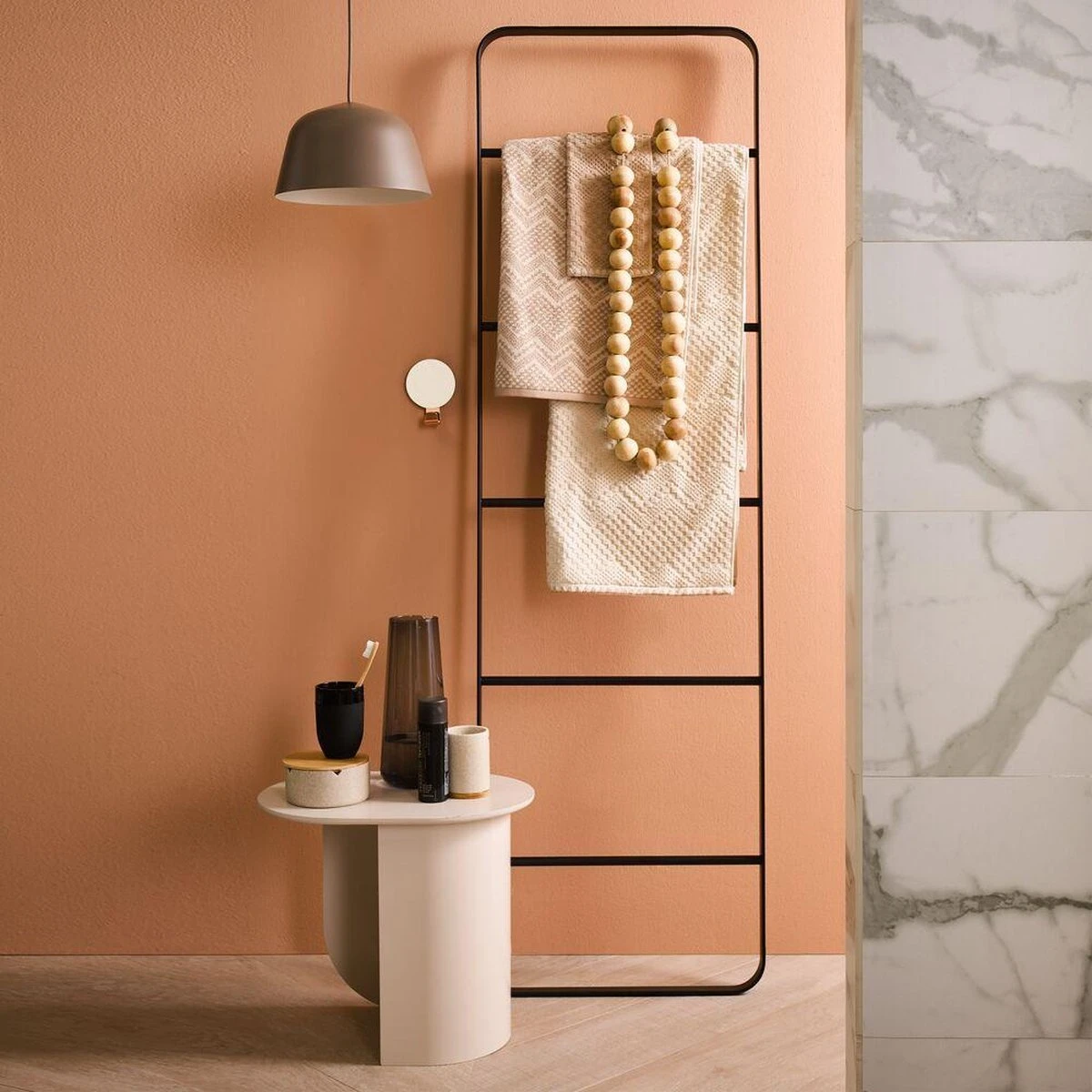 Sealskin Brix - Handdoekladder Vrijstaand - Zwart 4 Sealskin Brix - Handdoekladder Vrijstaand - Zwart - Afbeelding 4