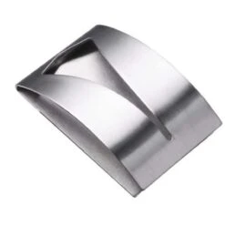 QUVIO Handdoek Houder RVS - Handdoek Of Theedoek Klem Met Plakstrip Voor In Keuken, Badkamer, Toilet Of Bijkeuken - Strak Design En Geen Schroeven Nodig - Staal - Klem - Theedoek