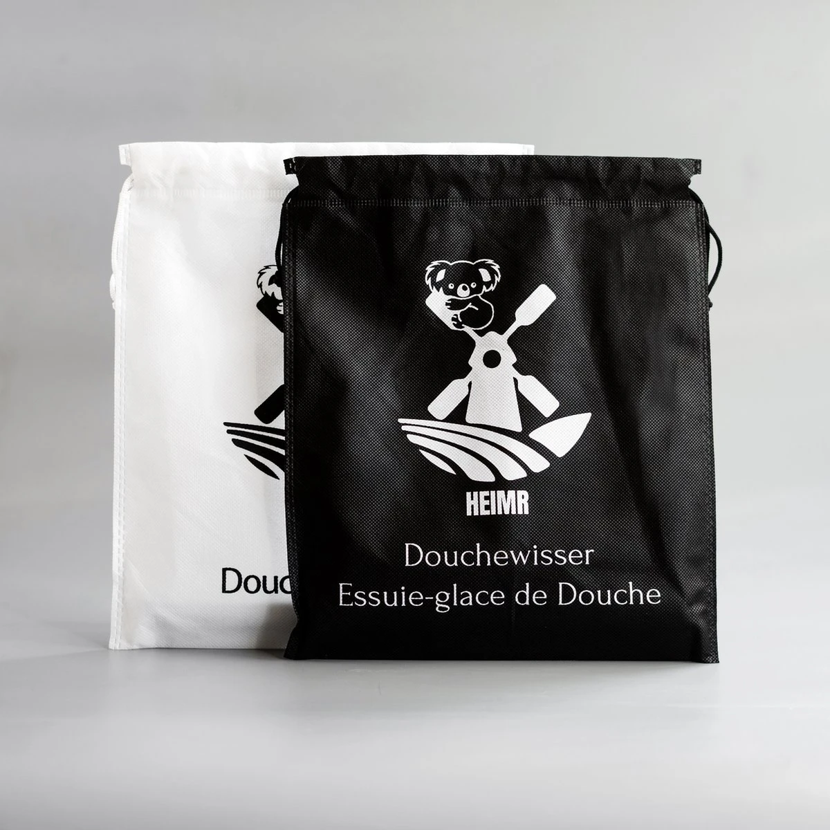 Douchewisser Zwart Met Ophangsysteem- Badkamer Accessoires- Raamwisser- Trekker Douche- Silicone- 21cm X 16cm 9 Douchewisser Zwart Met Ophangsysteem- Badkamer Accessoires- Raamwisser- Trekker Douche- Silicone- 21cm X 16cm - Afbeelding 9