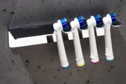 Sagittarius One 40S1 Tandenborstelhouder Chroom | Opzetborstelhouder Zonder Boren | Verchroomd Roestvrij Staal Tandenborstelhouder Hangend | Passend Voor Alle Grote Merken -Merkloos Verkoop 1200x800 36