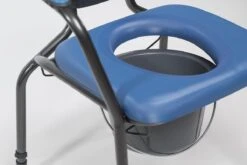 Toiletstoel Blauw Met Comfortabele Zitting En Emmer Met Deksel - Postoel -Merkloos Verkoop 1200x801 13