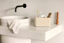 Brabantia ReNew Tandenborstelhouder - 11 X 19,6 X 9,9 Cm - Soft Beige 16 Brabantia ReNew Tandenborstelhouder - 11 X 19,6 X 9,9 Cm - Soft Beige -Merkloos Verkoop 1200x802 1