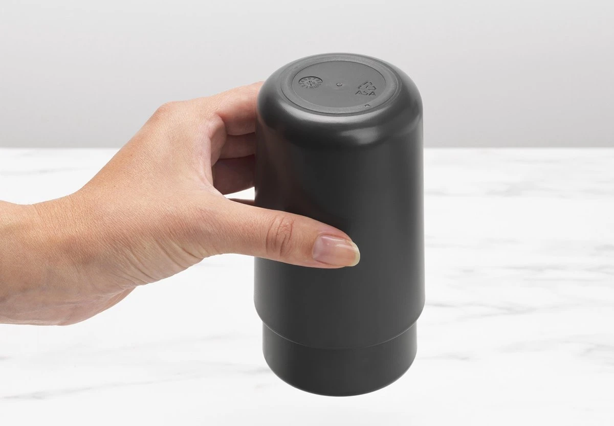 Brabantia ReNew Zeepdispenser - 250 Ml - Dark Grey 8 Brabantia ReNew Zeepdispenser - 250 Ml - Dark Grey - Afbeelding 8