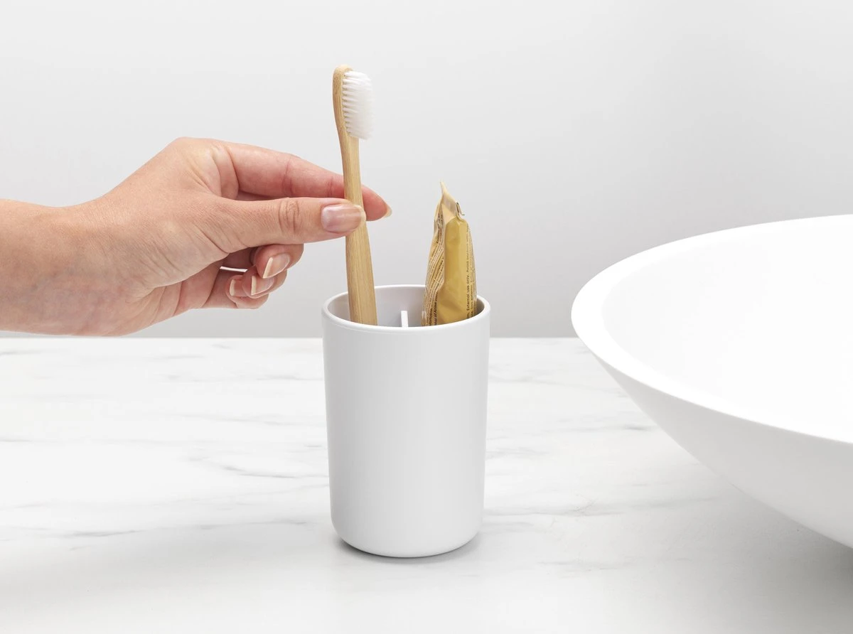 Brabantia ReNew Tandenborstelhouder - Met Inzet - White 3 Brabantia ReNew Tandenborstelhouder - Met Inzet - White - Afbeelding 3