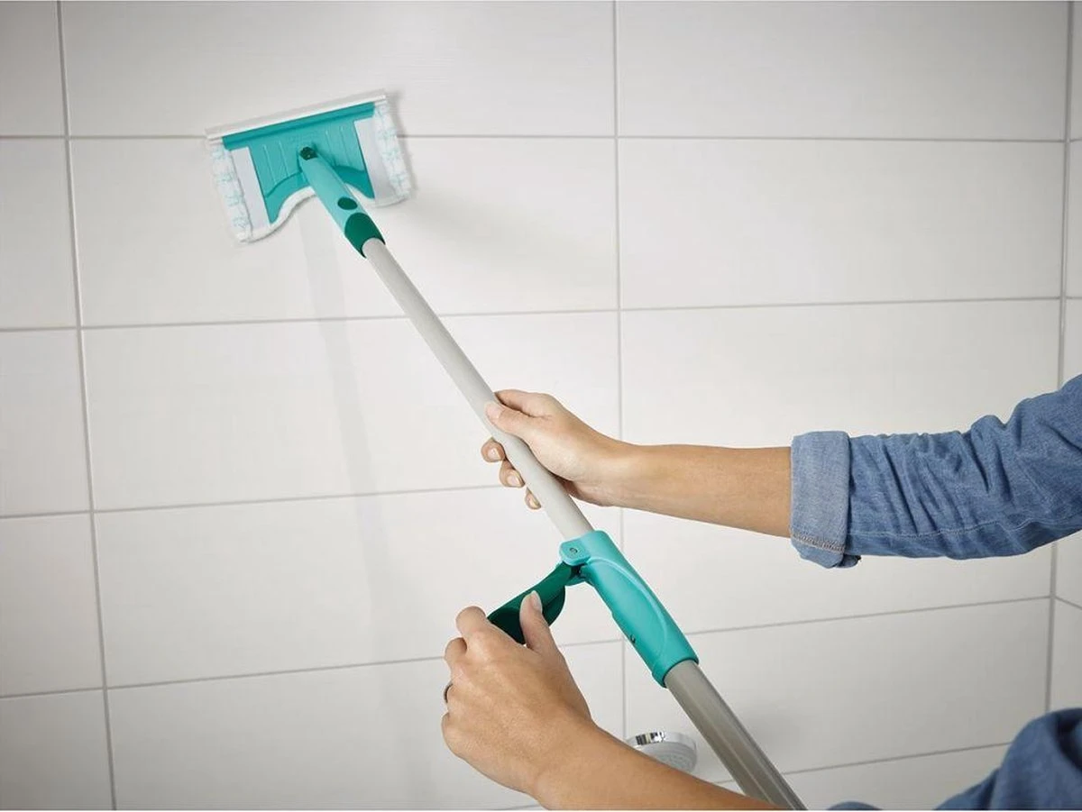 Leifheit Flexipad Tegelwisser - Met Telescoopsteel (65-110 Cm) - Click Systeem - 20 Cm Wisbreedte 8 Leifheit Flexipad Tegelwisser - Met Telescoopsteel (65-110 Cm) - Click Systeem - 20 Cm Wisbreedte - Afbeelding 8