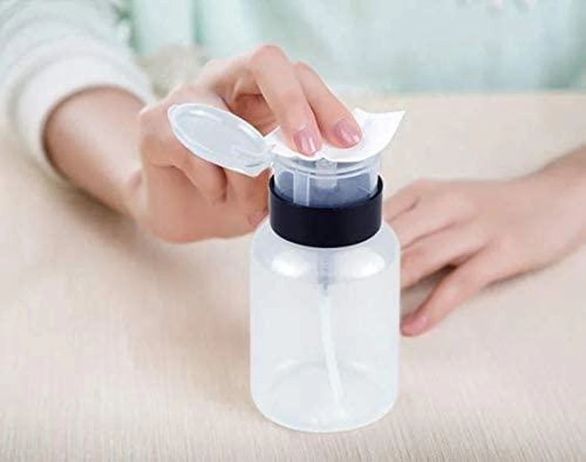 Doodadeals® Pompflesje - 2 Stuks X 220 Ml - Navulbaar - Pompfles - Pompflacon Leeg - 2x Pomp Dispenser - Voor Nagellak Remover - Make-up Remover - Alcohol 2 Doodadeals® Pompflesje - 2 Stuks X 220 Ml - Navulbaar - Pompfles - Pompflacon Leeg - 2x Pomp Dispenser - Voor Nagellak Remover - Make-up Remover - Alcohol - Afbeelding 2