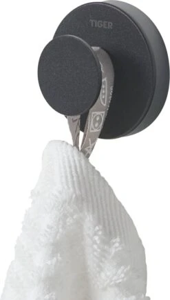 Tiger Urban - Handdoekhaak - 2 Stuks - Zwart - ø 5 Cm - Inclusief 4 Decorringen - Zelfklevend 15 Tiger Urban - Handdoekhaak - 2 Stuks - Zwart - ø 5 Cm - Inclusief 4 Decorringen - Zelfklevend -Merkloos Verkoop 682x1200 1