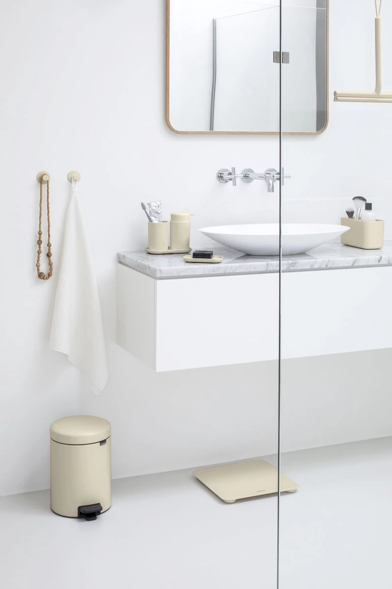 Brabantia ReNew Zeepdispenser - 250 Ml - Soft Beige 6 Brabantia ReNew Zeepdispenser - 250 Ml - Soft Beige - Afbeelding 6